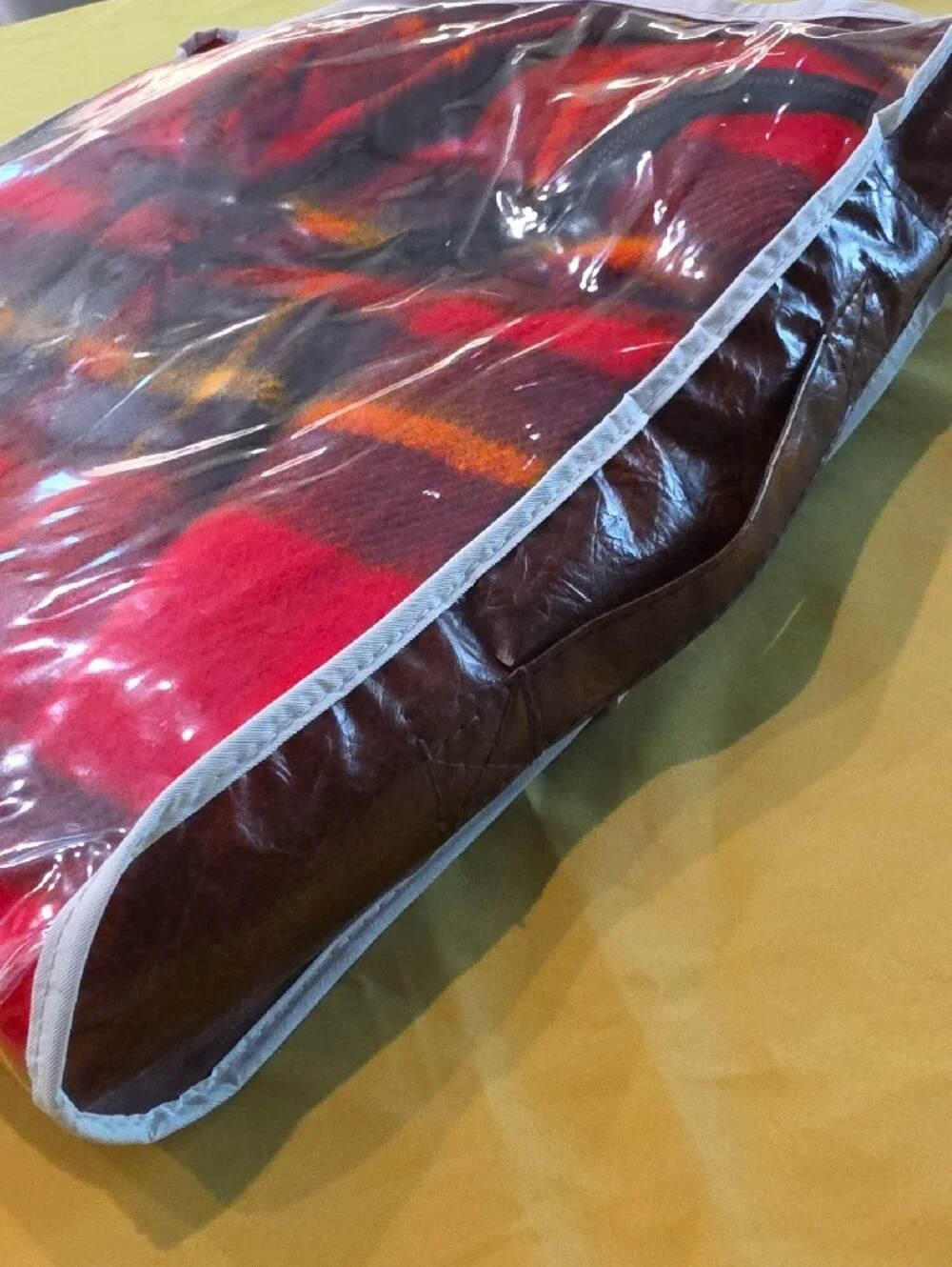 VTG Faribo Poncho Blanket Pak Red Plaid Stadium Throw Fringe New In Bag NOS